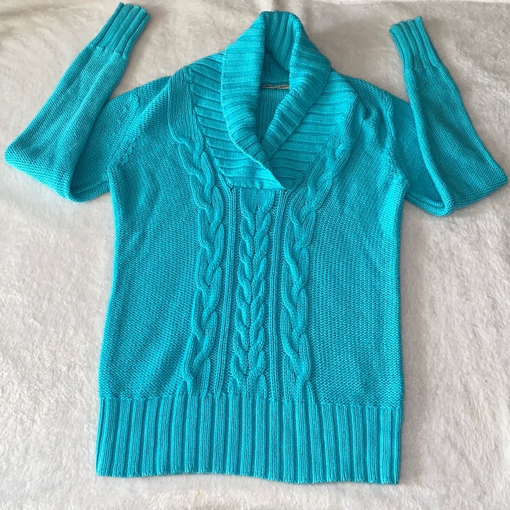 Old Navy cable knit sweater (petite M)